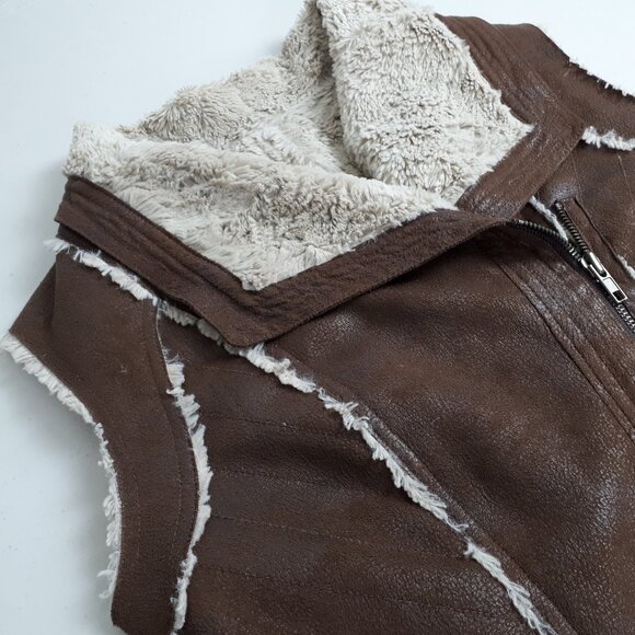 Brown Faux Shearling Suede Western Style Vest - Picture 3 of 12